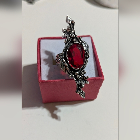 Handcrafted Unique Simulated Ruby Ring (7) - Picture 2 of 12